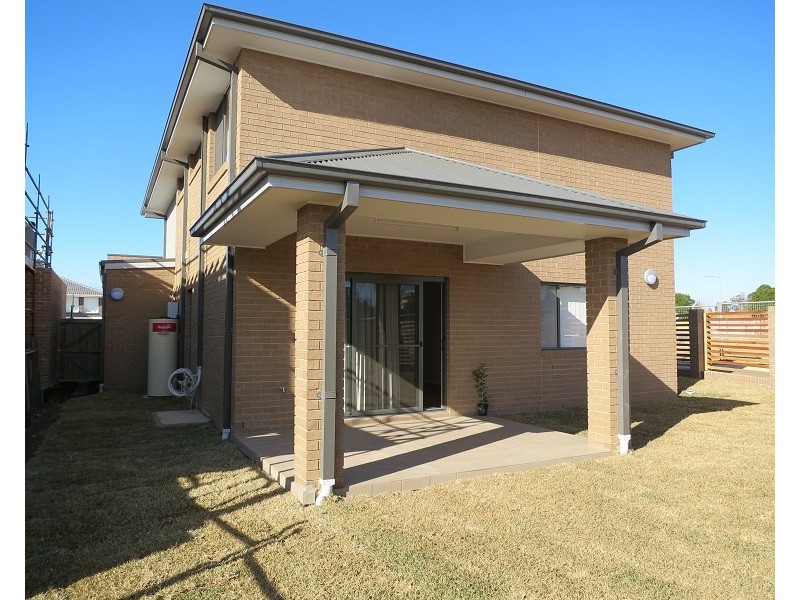 11 Grazier Road, Rouse Hill NSW 2155