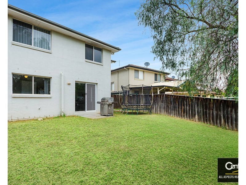 33 Yellowgum Avenue, Rouse Hill NSW 2155
