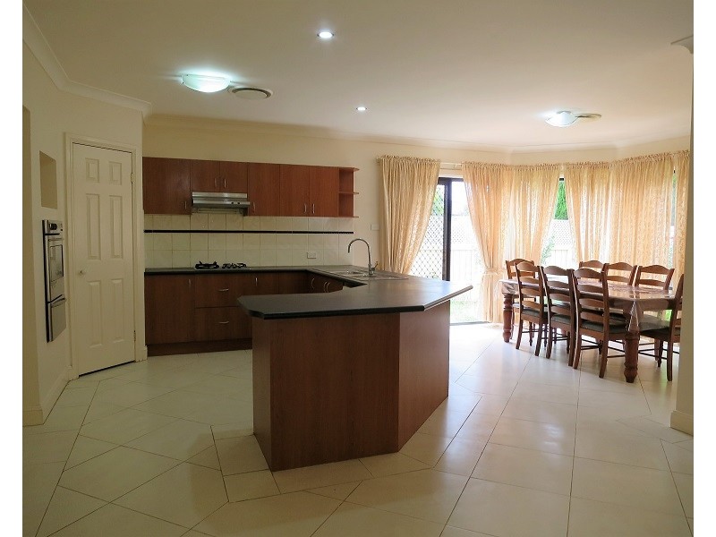 7 Forest Crescent, Beaumont Hills NSW 2155