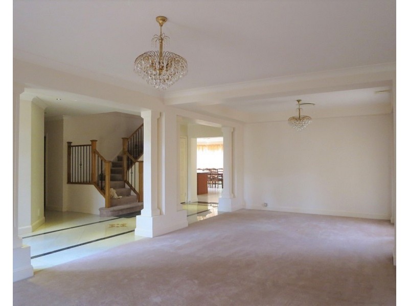 7 Forest Crescent, Beaumont Hills NSW 2155