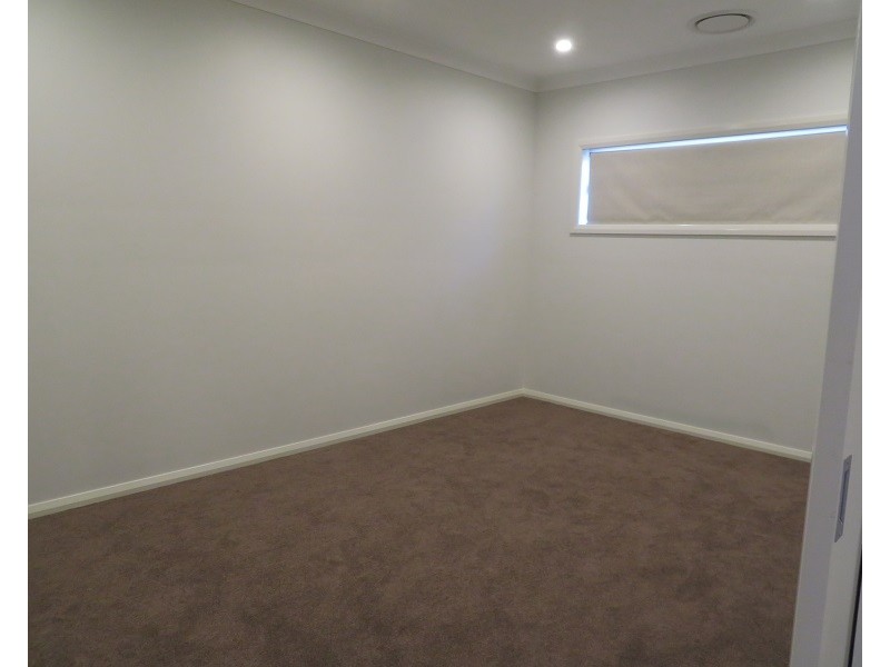 31 Fairfax St, The Ponds NSW 2769