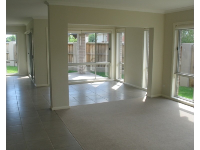 44 Riverbank Drive, The Ponds NSW 2769