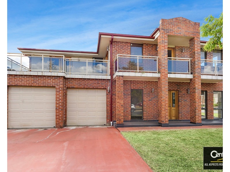 1 Compass Ave, Beaumont Hills NSW 2155