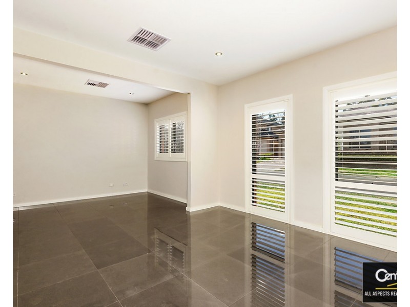 1 Compass Ave, Beaumont Hills NSW 2155