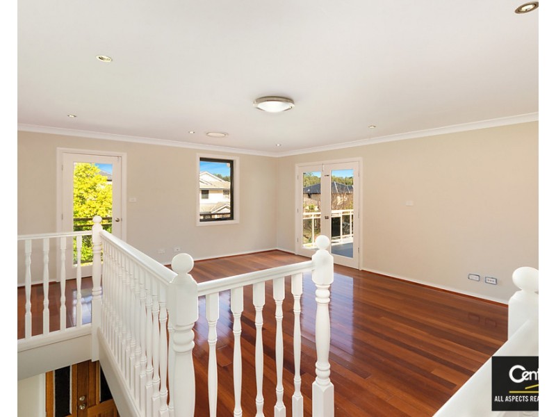 1 Compass Ave, Beaumont Hills NSW 2155