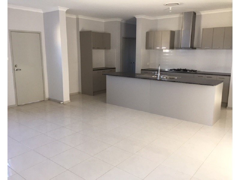 45 Arnold Ave, Kellyville NSW 2155