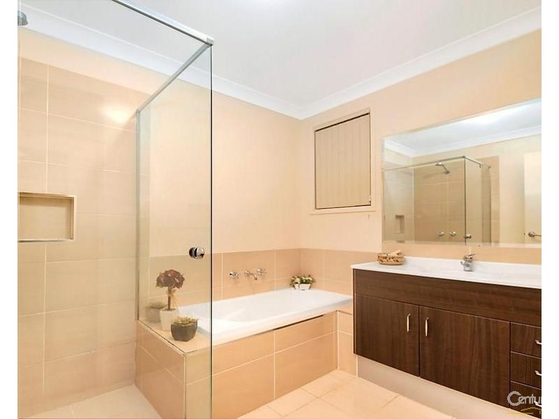 18 Rosebrook Ave, Kellyville Ridge NSW 2155