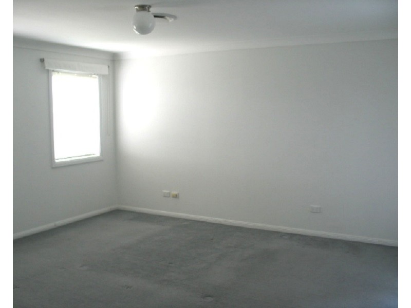 10 Townsend Cct, Beaumont Hills NSW 2155