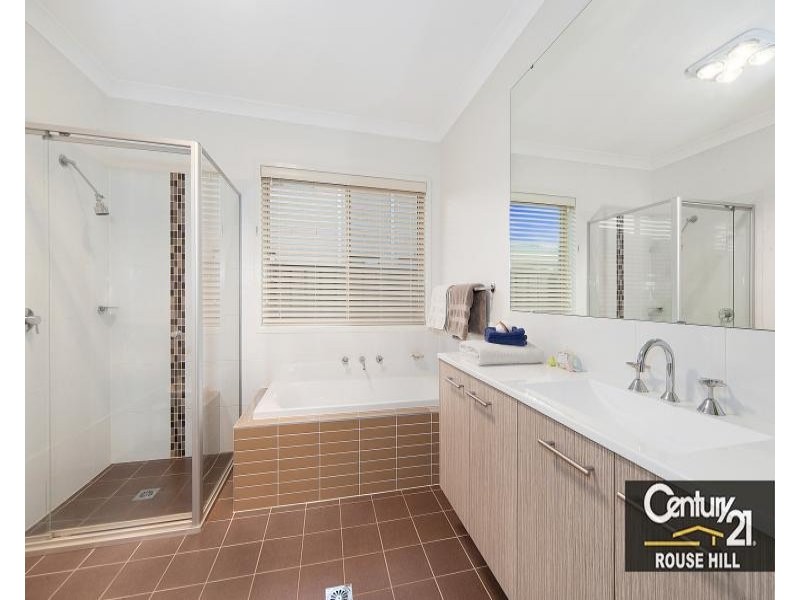 35 Coobowie Drive, The Ponds NSW 2769