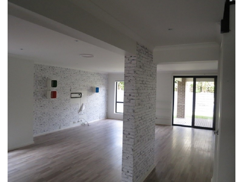 5 Arrowroot St, The Ponds NSW 2769