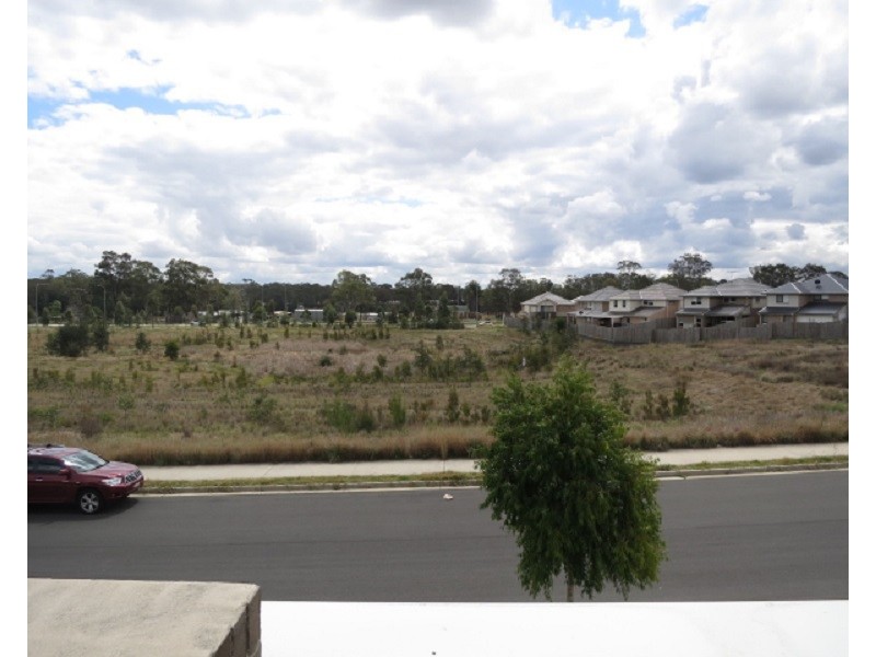 5 Arrowroot St, The Ponds NSW 2769