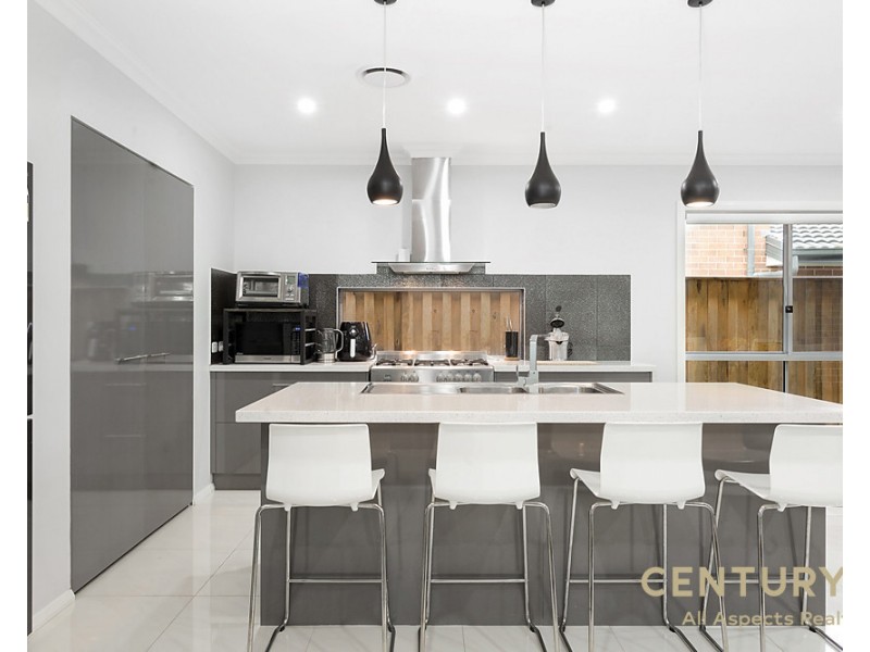 10 Kanimbla Street, The Ponds NSW 2769