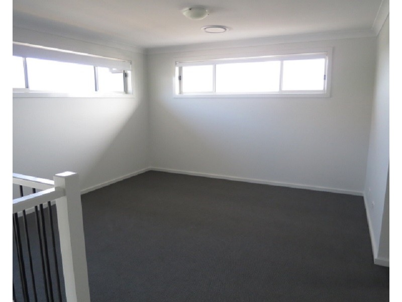 33 Brocklebank St, Box Hill NSW 2765