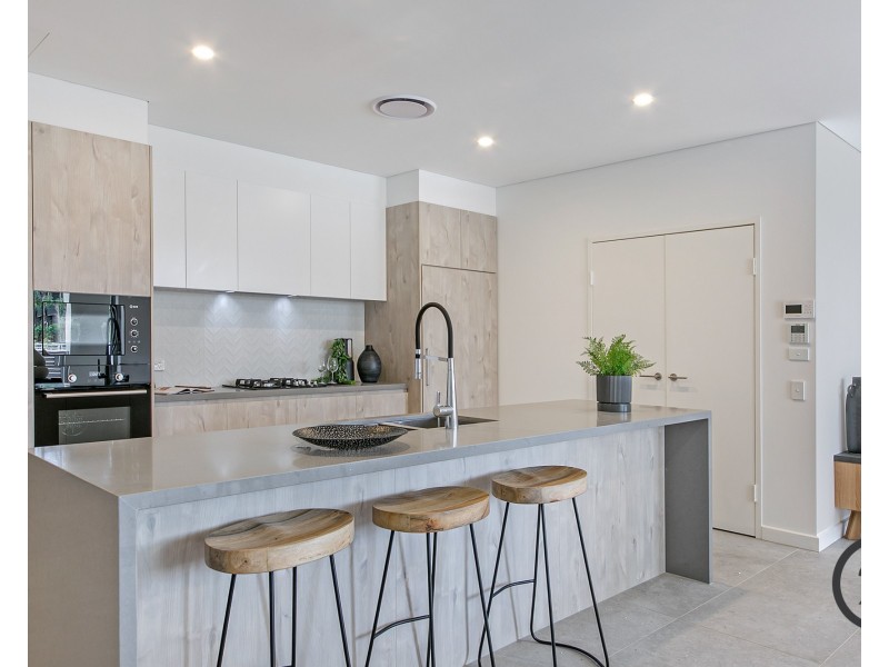 22/25 Regent Honeyeater Grove, Kellyville NSW 2155