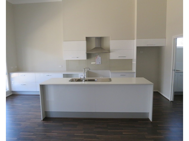 1 Chesterton Ave, Kellyville NSW 2155