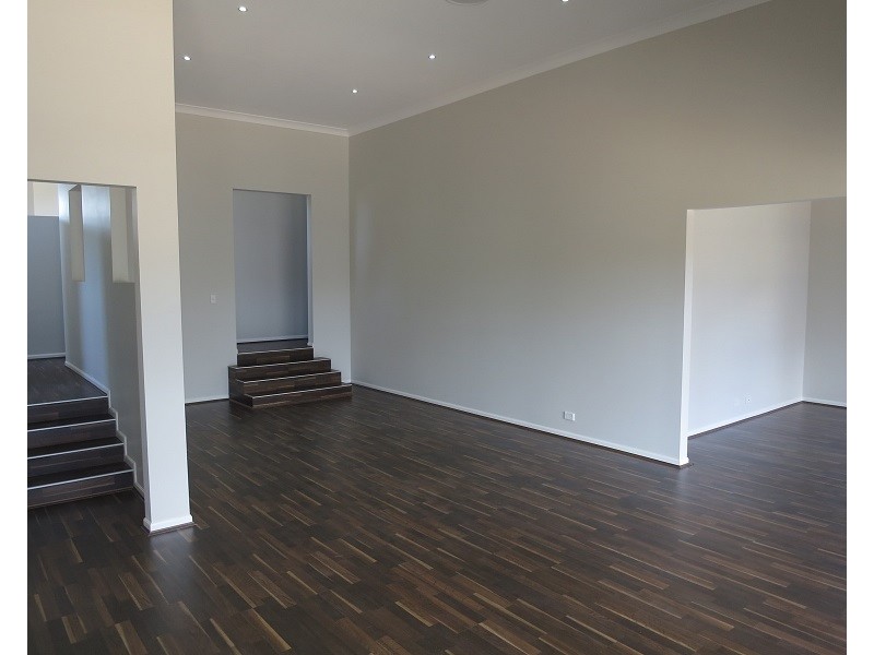 1 Chesterton Ave, Kellyville NSW 2155