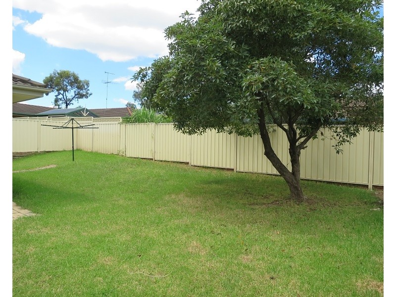 40 Sorrento Drive, Glenwood NSW 2768