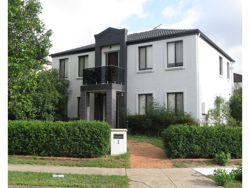 1 Shelly Crescent, Beaumont Hills NSW 2155