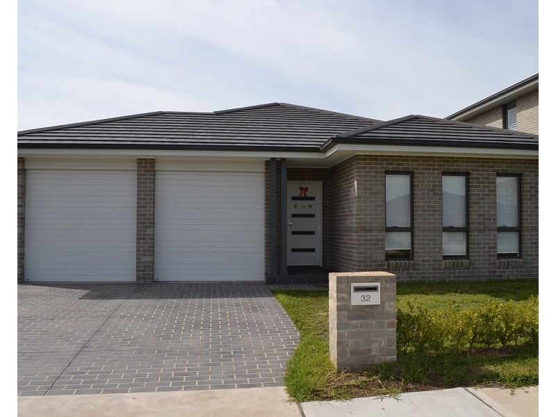 32 Wakely Ave, The Ponds NSW 2769