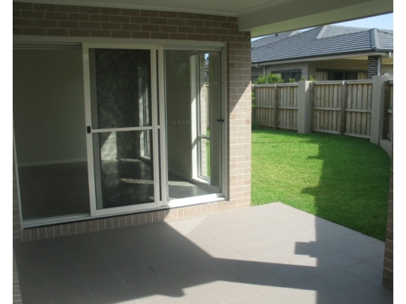 44 Riverbank Drive, The Ponds NSW 2769