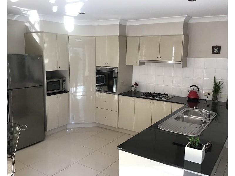 37 Hayes Ave, Kellyville NSW 2155