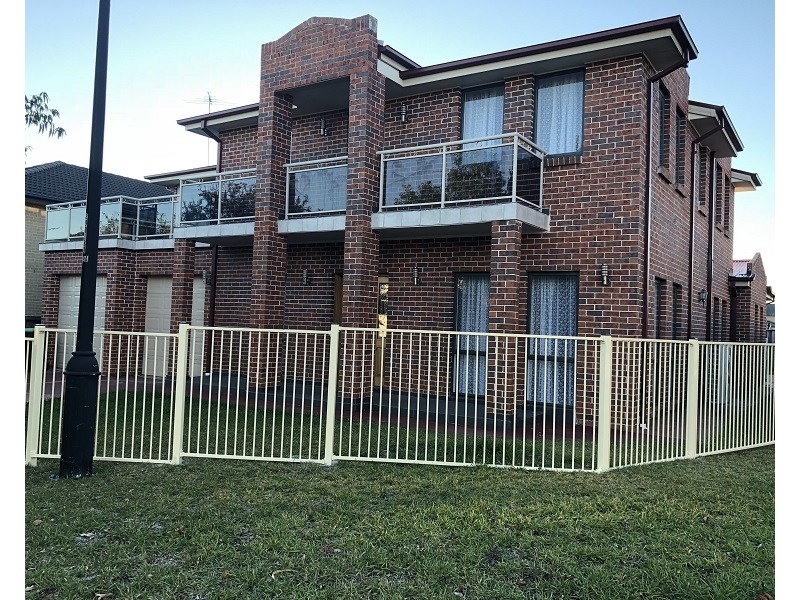 1 Compass Avenue, Beaumont Hills NSW 2155