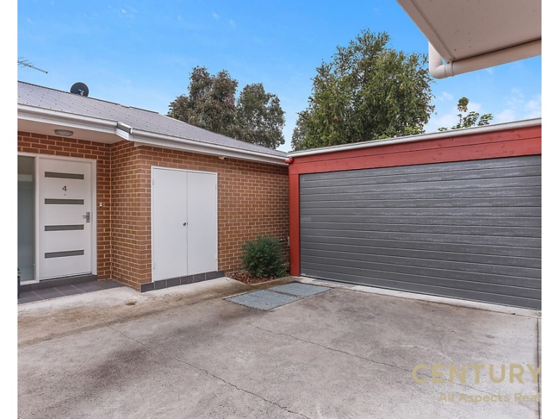 4/4 Cook Street, Baulkham Hills NSW 2153