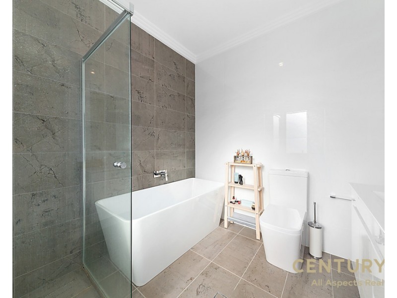 39 Mapleton Avenue, Kellyville NSW 2155