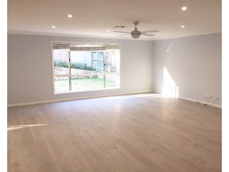 16 Greyfriar Place, Kellyville NSW 2155