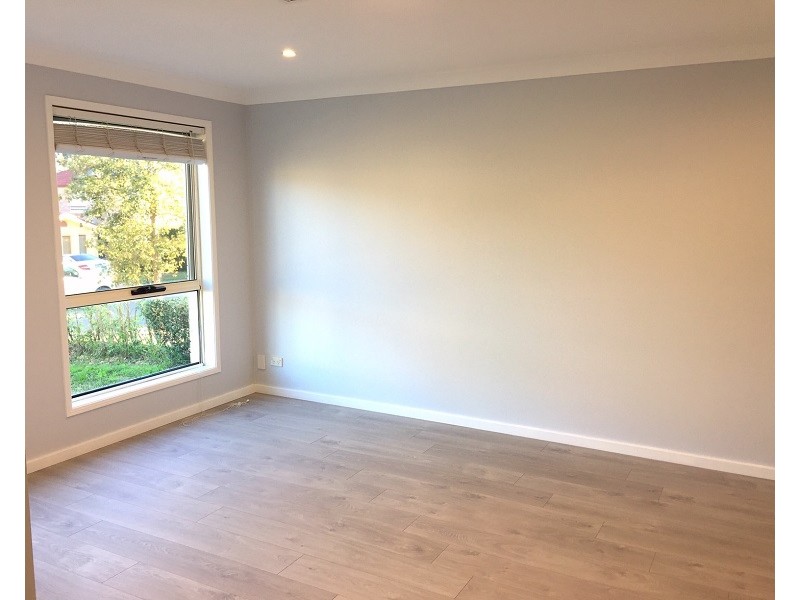 16 Greyfriar Place, Kellyville NSW 2155