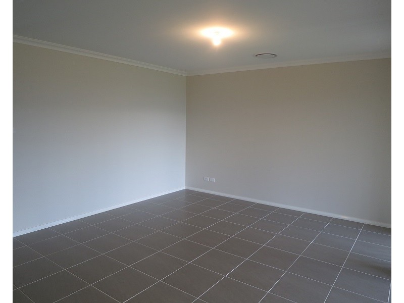 16 Mulberry St, Riverstone NSW 2765