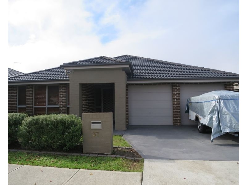37 Paringa Drive, The Ponds NSW 2769