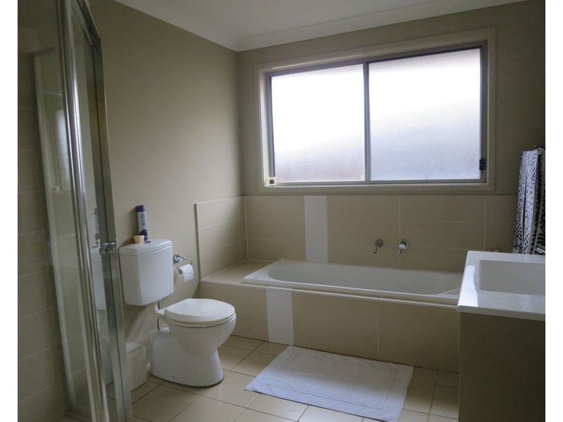 37 Paringa Drive, The Ponds NSW 2769