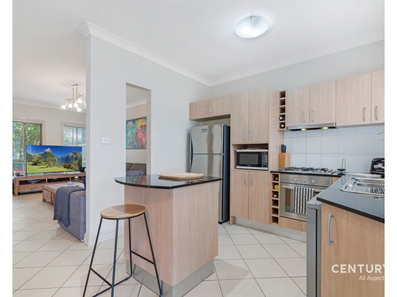 1/6 Blossom Place, Quakers Hill NSW 2763