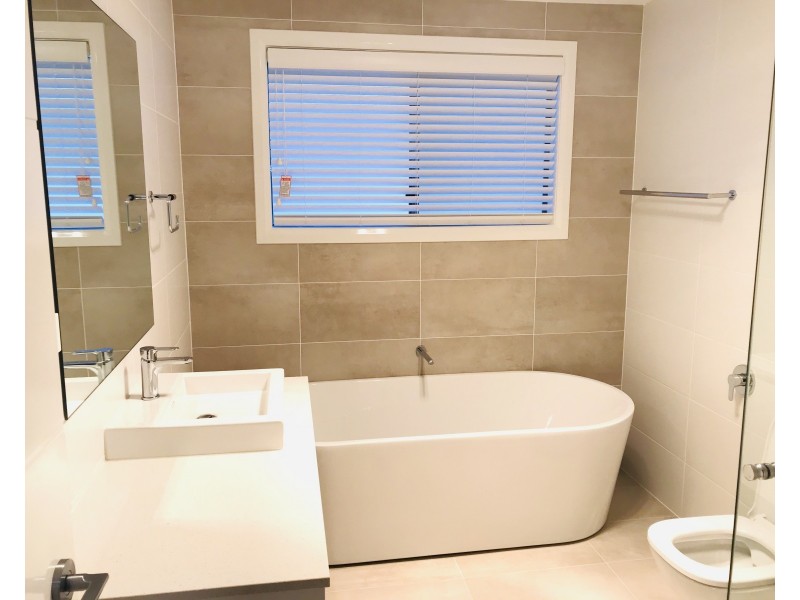 8  Gloaming Street, Box Hill NSW 2765