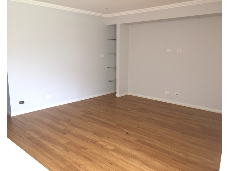 8  Gloaming Street, Box Hill NSW 2765