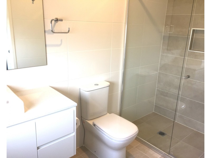 8  Gloaming Street, Box Hill NSW 2765