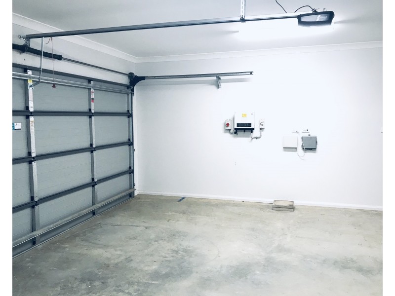 8  Gloaming Street, Box Hill NSW 2765