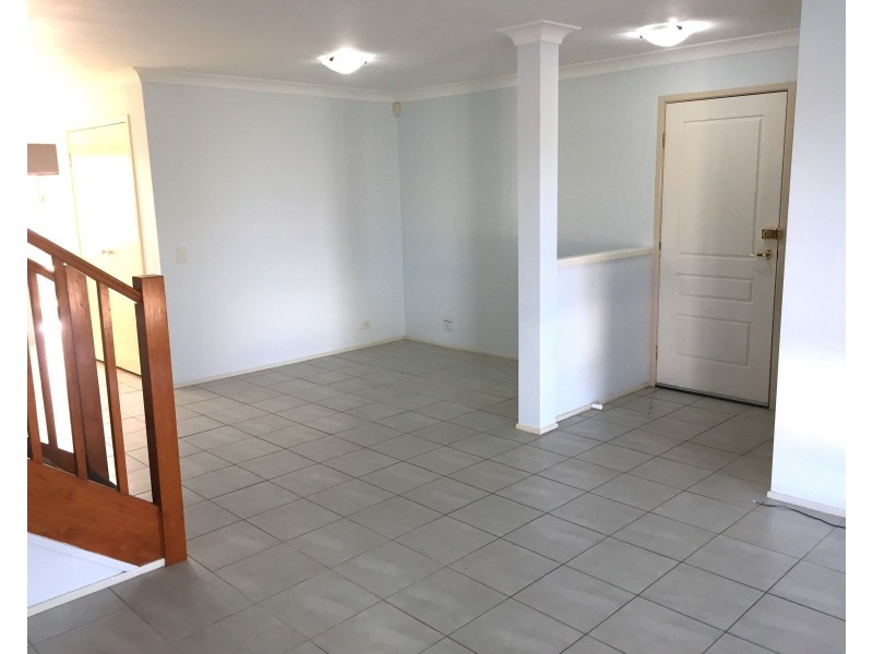 71 Manorhouse Blvd, Quakers Hill NSW 2763