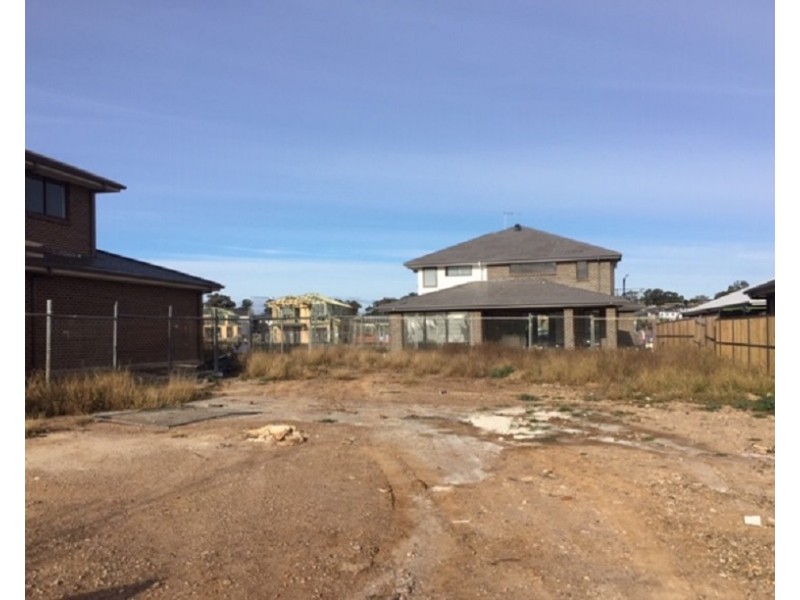 11 Slate Road, Box Hill NSW 2765