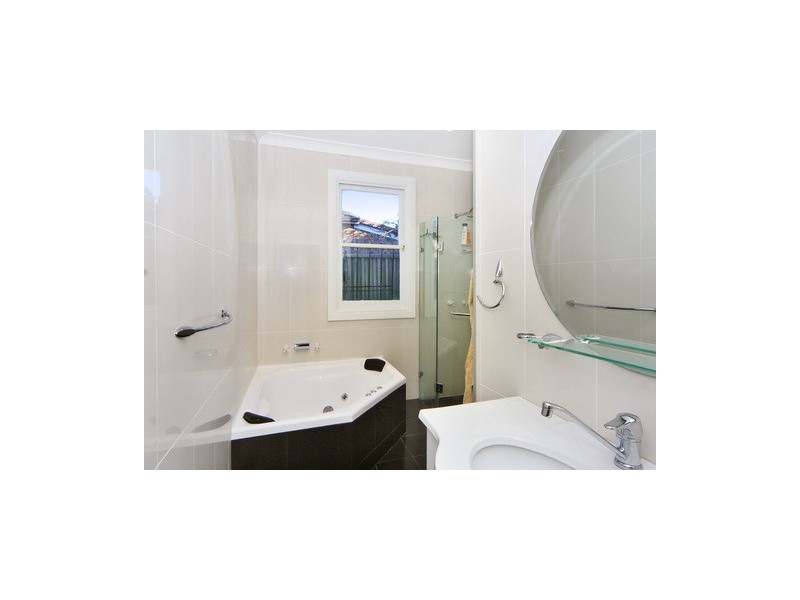 18 Tennent Parade, Hurlstone Park NSW 2193