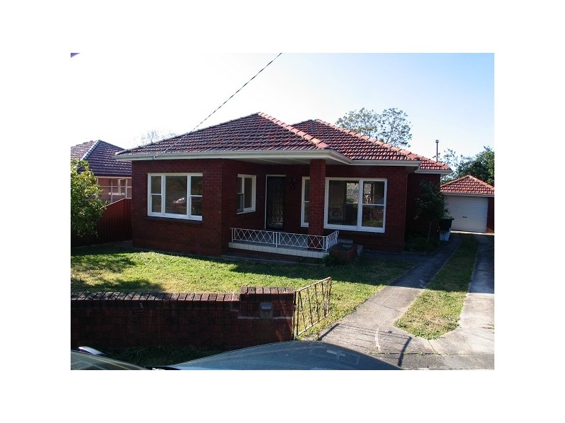 2 Pomroy Avenue, Earlwood NSW 2206