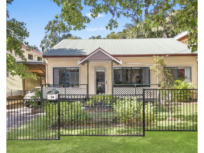 34 LOFTUS STREET, Bundeena NSW 2230