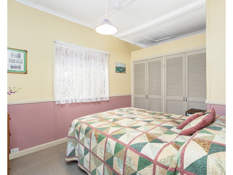 34 LOFTUS STREET, Bundeena NSW 2230