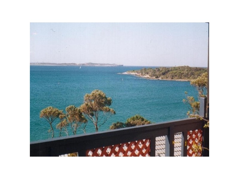 6 LOFTUS STREET, Bundeena NSW 2230