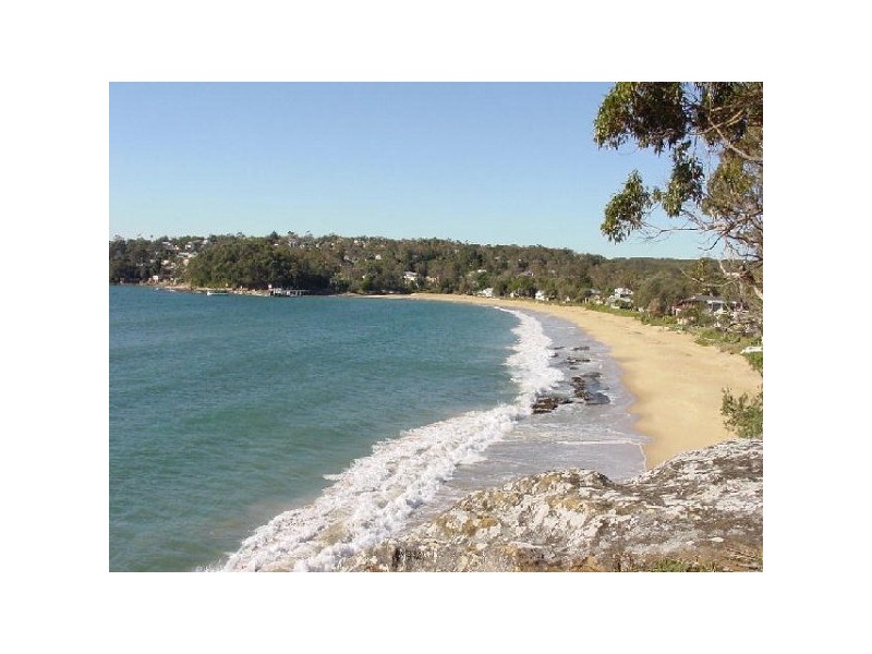 16 CRAMMOND AVENUE, Bundeena NSW 2230