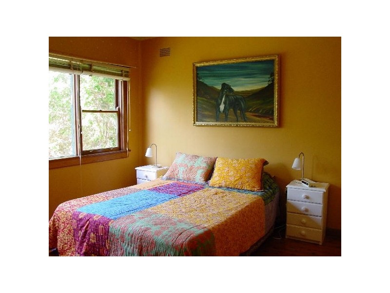 8 CRAMMOND AVENUE, Bundeena NSW 2230