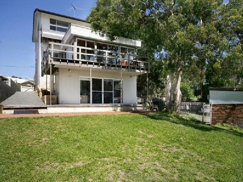 39 NEIL STREET, Bundeena NSW 2230