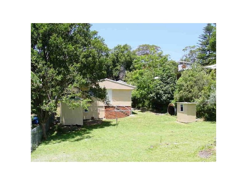 1 ERIC STREET, Bundeena NSW 2230