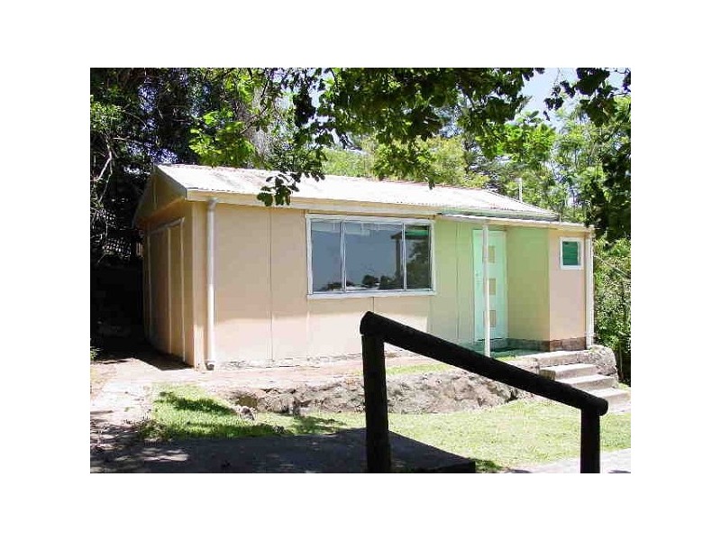 1 ERIC STREET, Bundeena NSW 2230